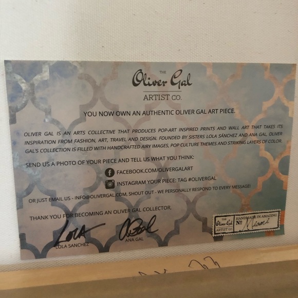 CHANEL framed art piece 🩷🖤 - Picture 8 of 10